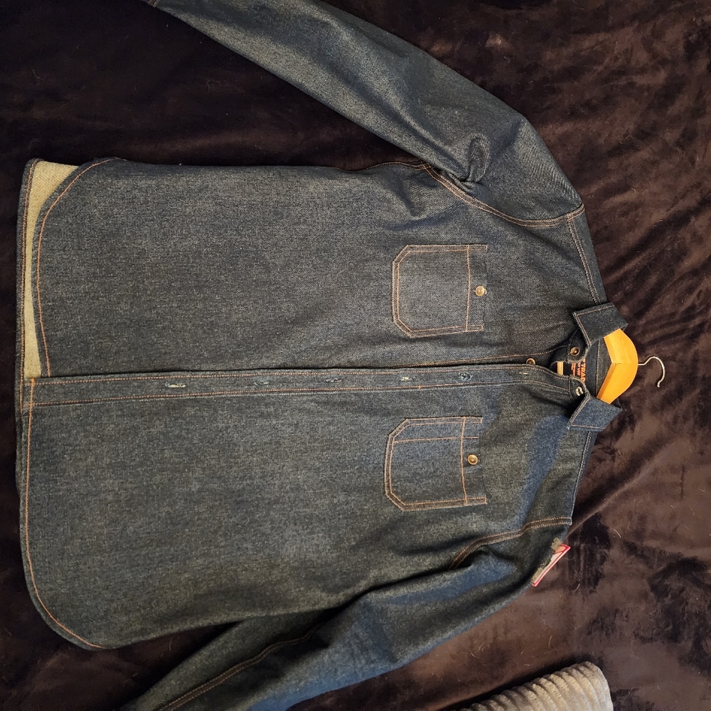 Line Of Trade Button Down - image 1